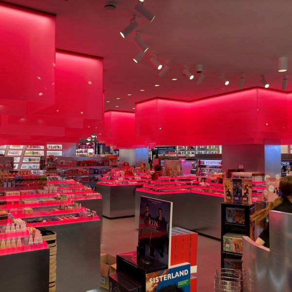 Primor opens flagship store in Barcelona